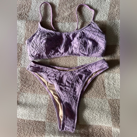 Bathing Suite - Picture 1 of 4